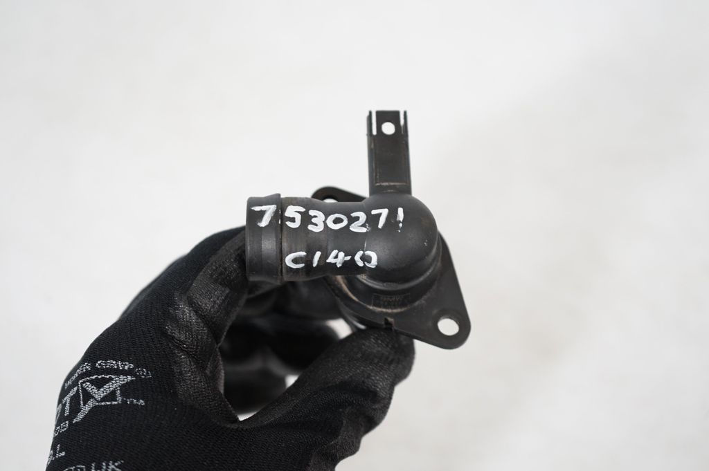 Breather hose/pipe (7)