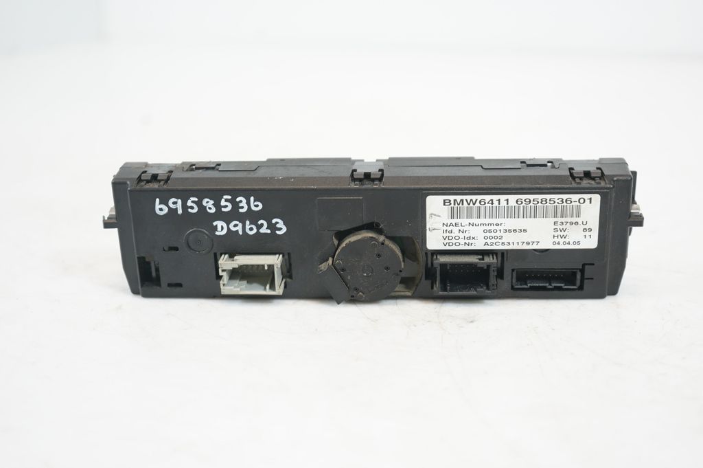 Climate control unit (9)