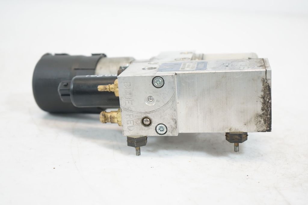 Tailgate hydraulic pump motor (8)