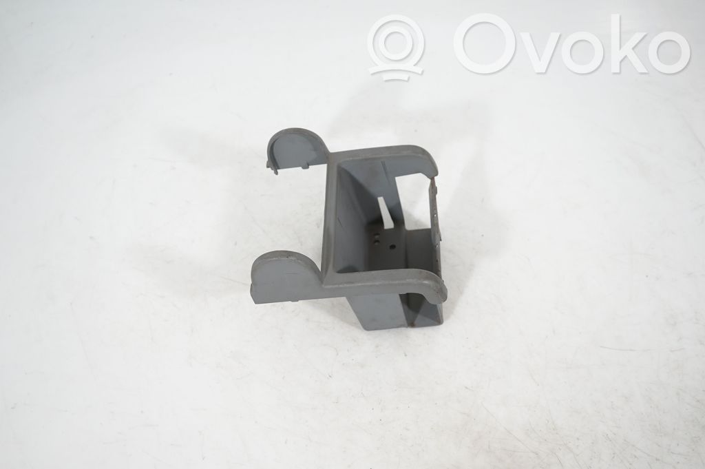 Other center console (tunnel) element (4)