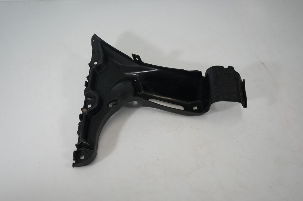Rear bumper mounting bracket (4)