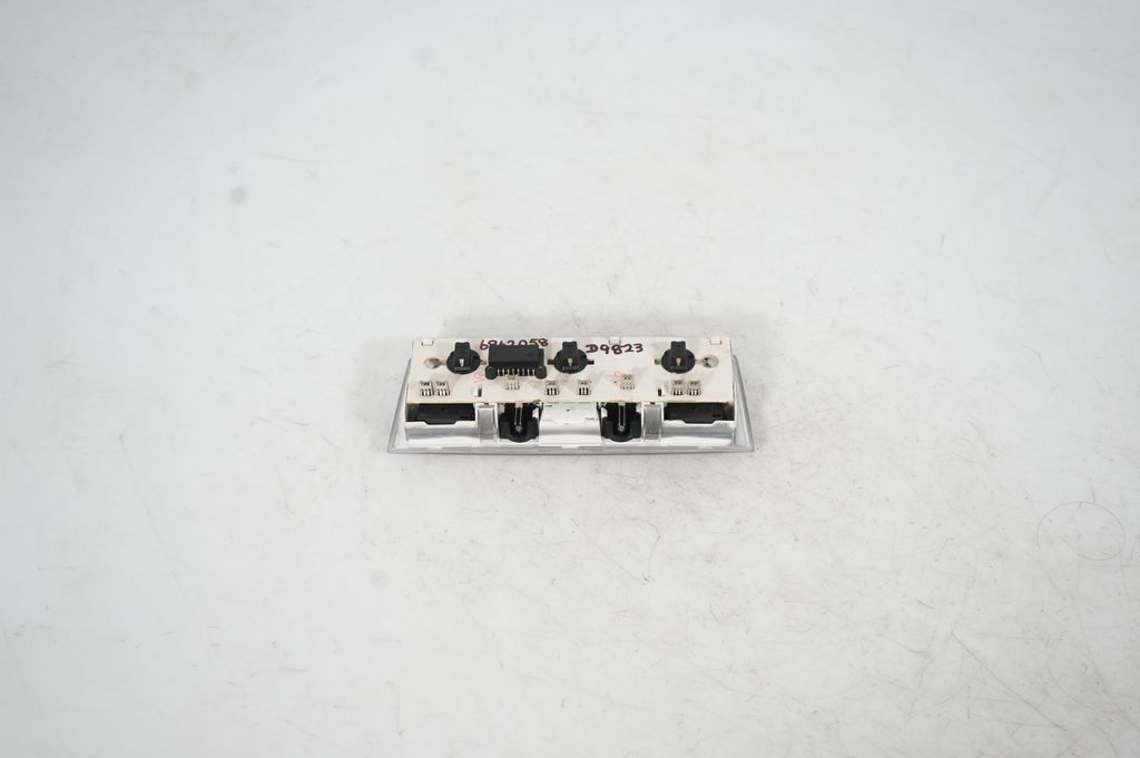 Front seat light (5)