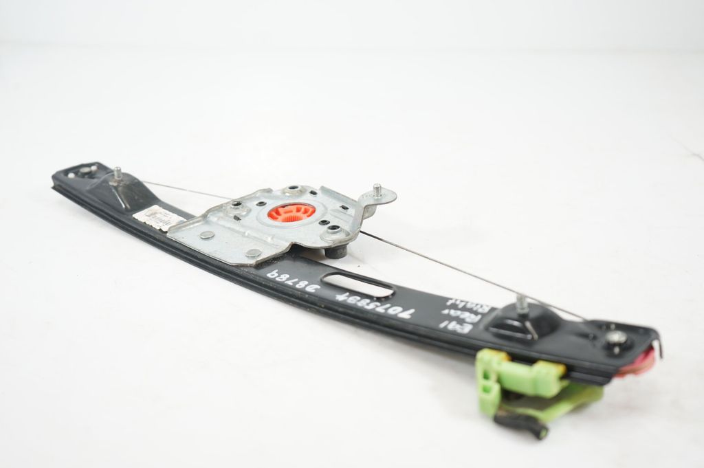 Rear door window regulator with motor (5)