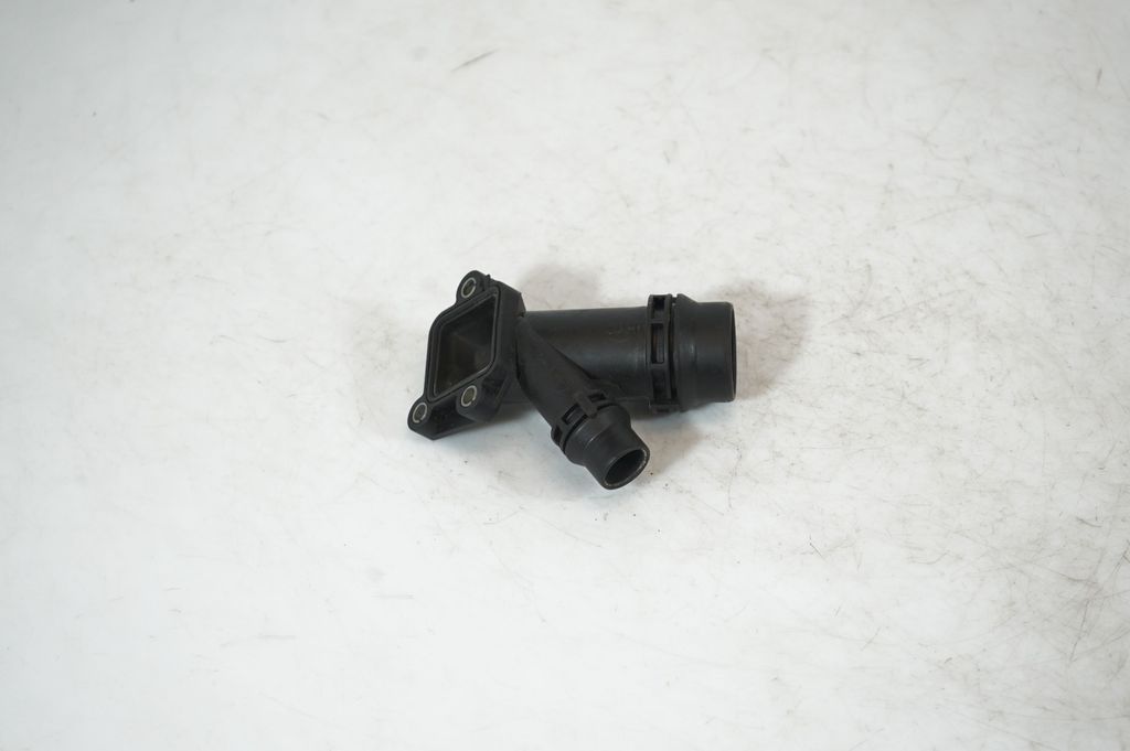 Engine coolant pipe/hose (5)