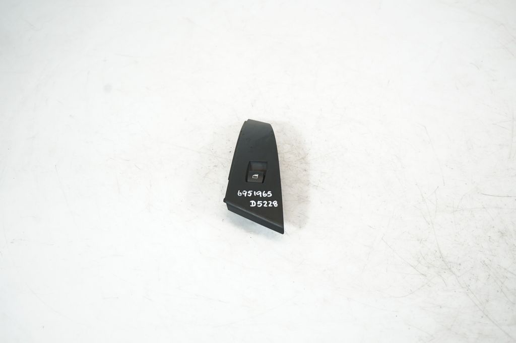 Electric window control switch