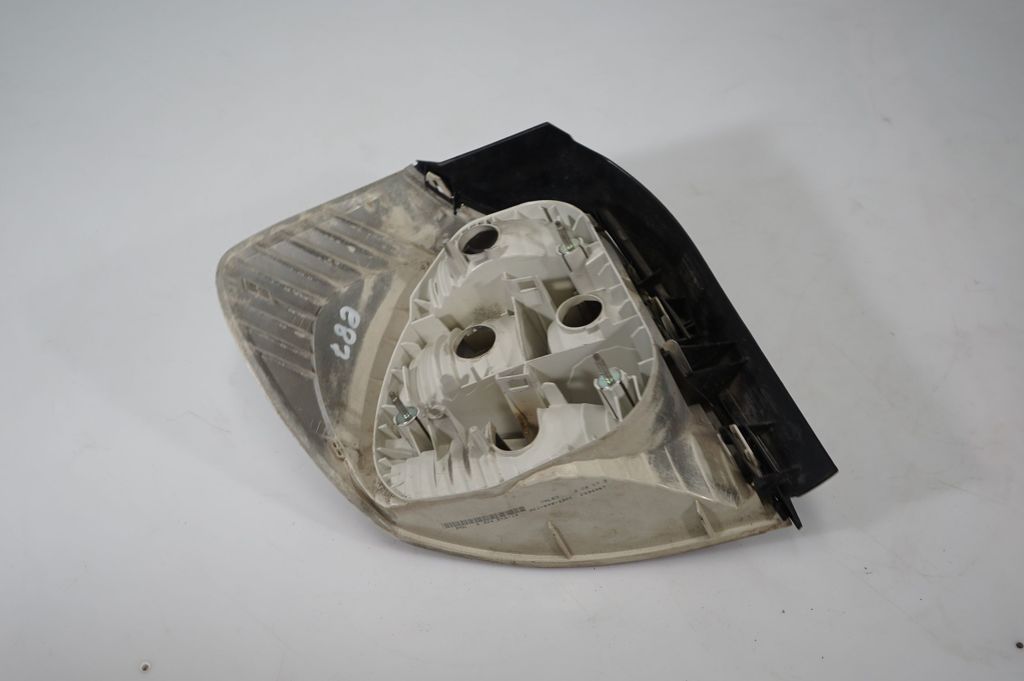 Rear/tail lights (5)