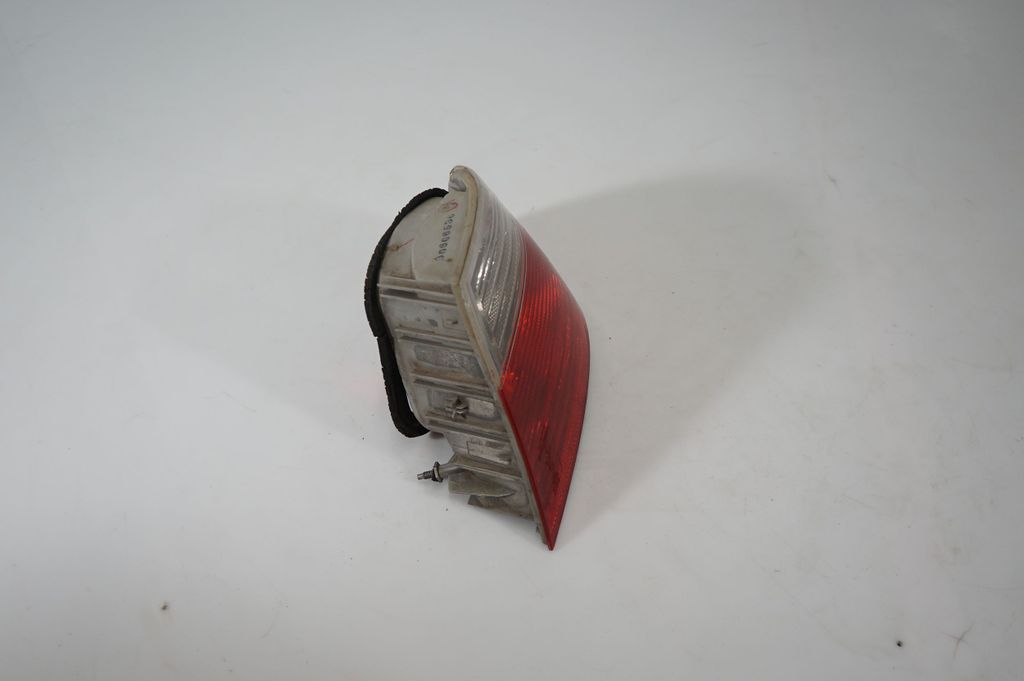 Rear/tail lights (4)