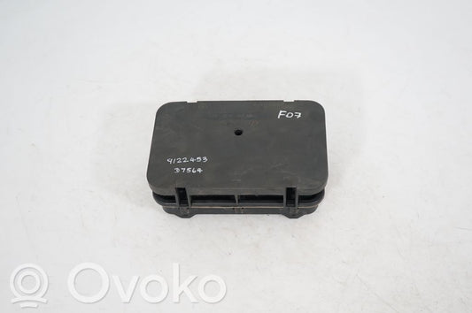 Quarter panel pressure vent