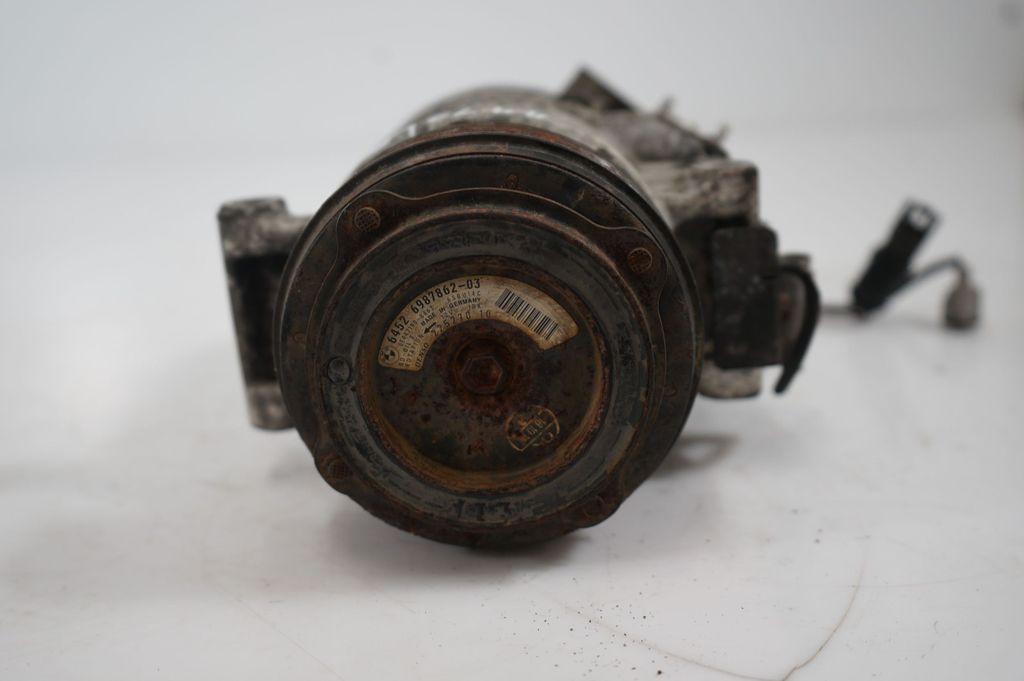 Air conditioning (A/C) compressor (pump) (5)