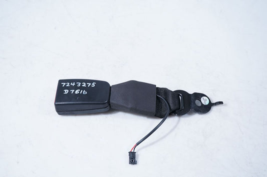Middle seatbelt buckle (rear)