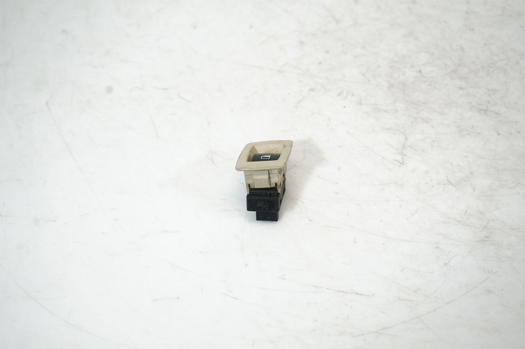 Electric window control switch (3)