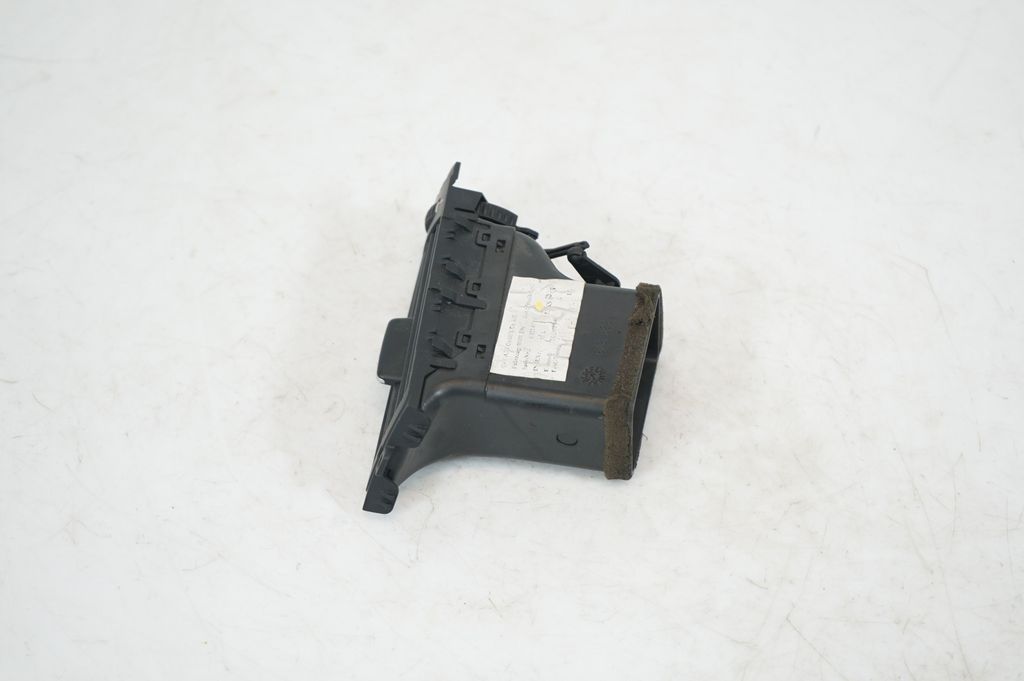 Dashboard side air vent grill/cover trim (2)