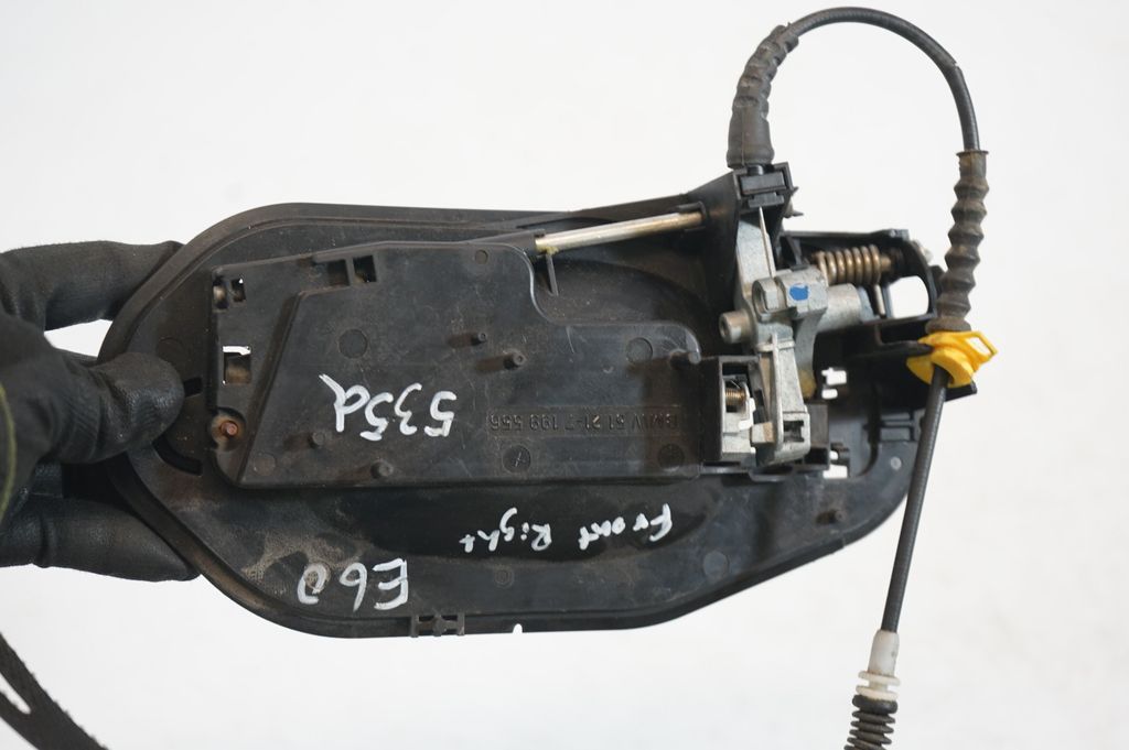 Front door exterior handle (6)