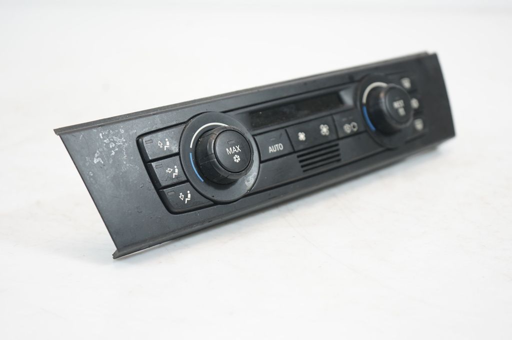 Climate control unit (7)