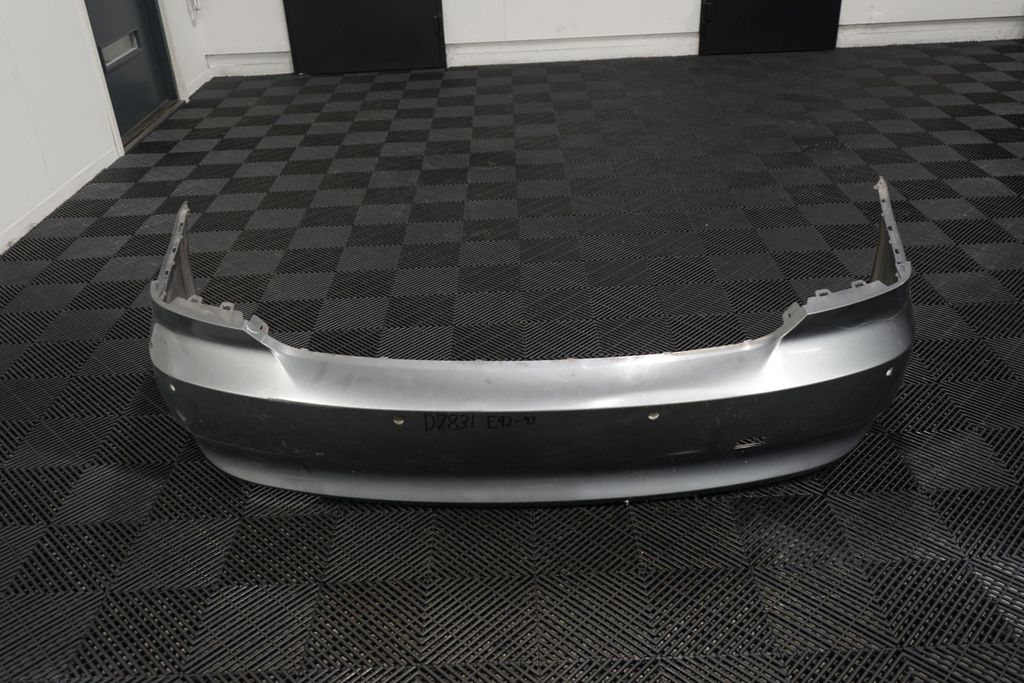 Rear bumper (3)