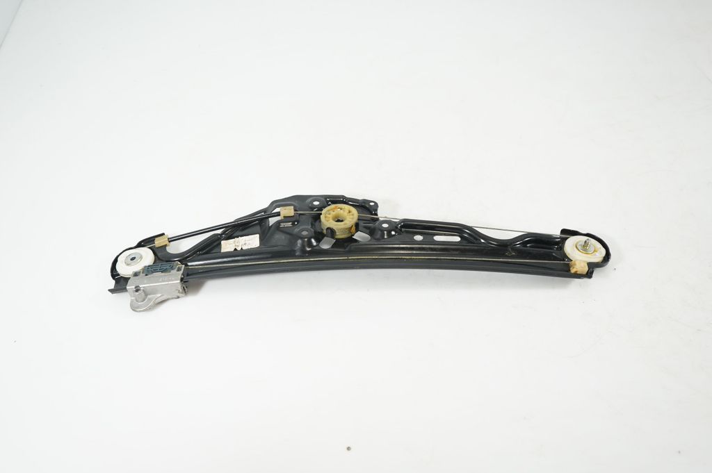 Rear door window regulator with motor (5)