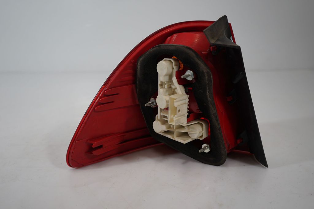 Rear/tail lights (7)