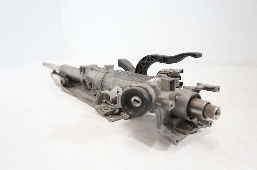 Steering wheel axle (5)