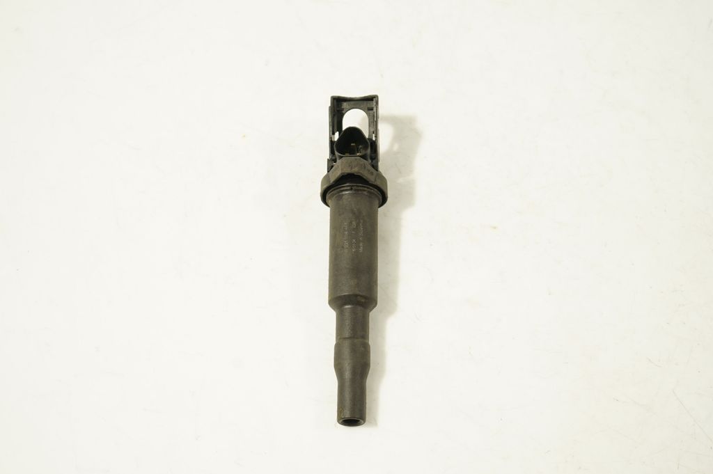 High voltage ignition coil