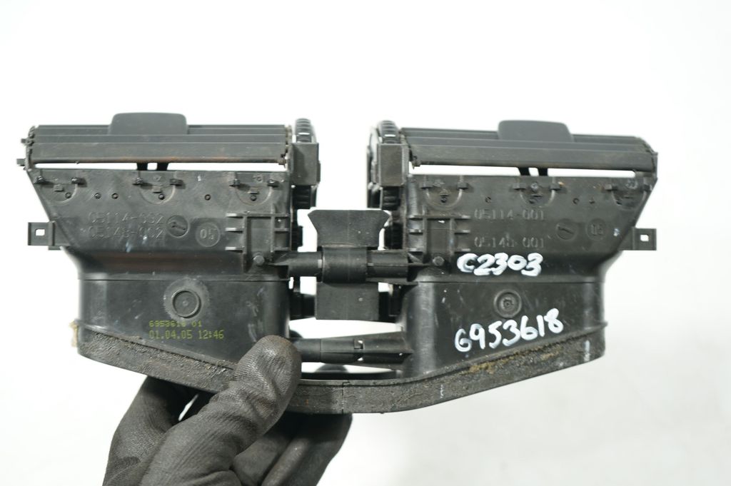 Dash center air vent grill (7)