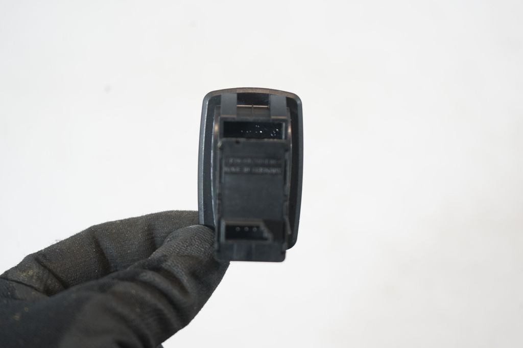 Electric window control switch (6)