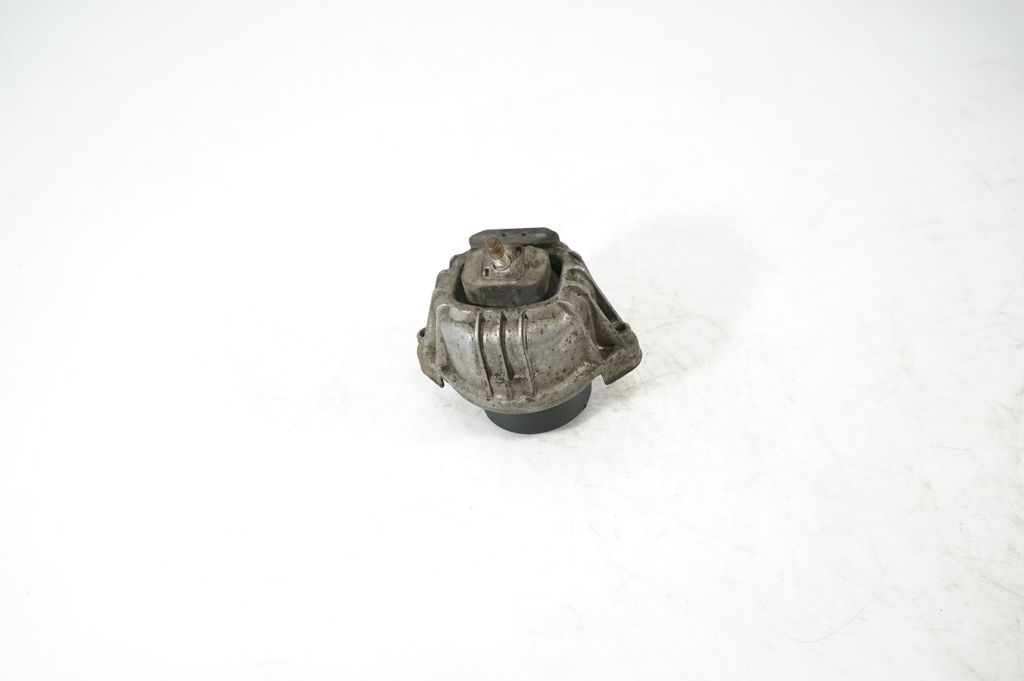 Engine mount bracket (2)