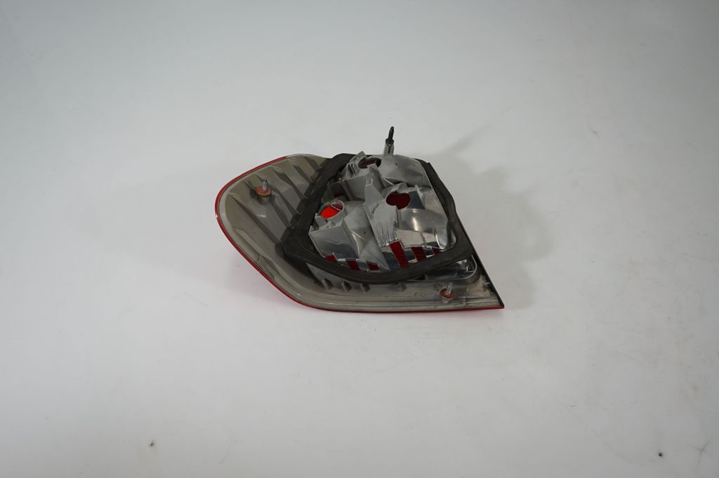 Rear/tail lights (5)