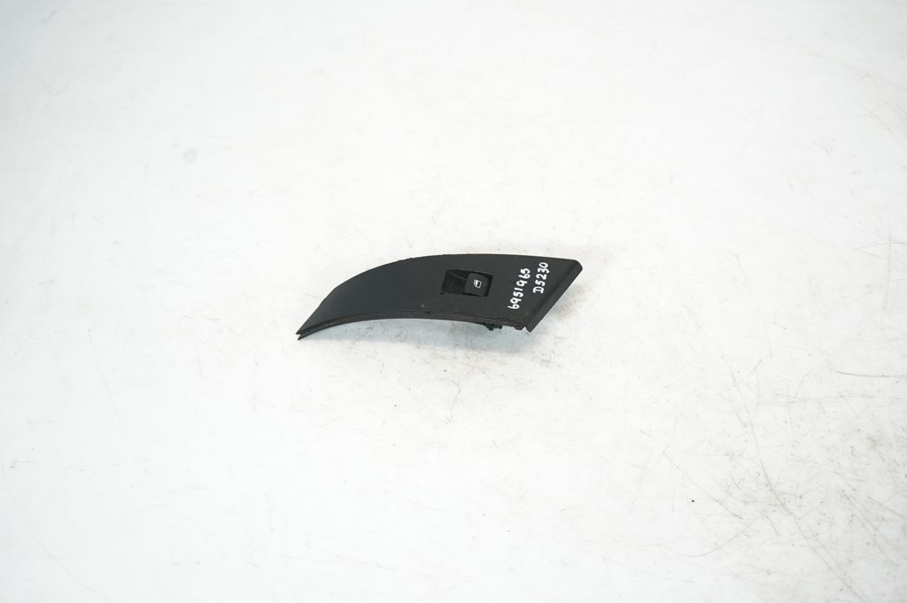 Electric window control switch (4)