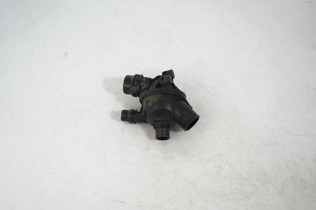 Thermostat/thermostat housing (3)