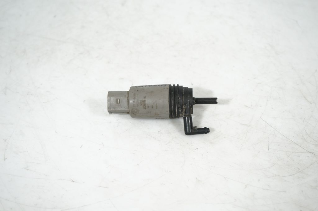 Windscreen/windshield washer pump (3)