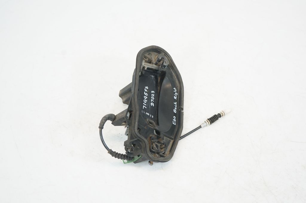 Front door exterior handle (4)