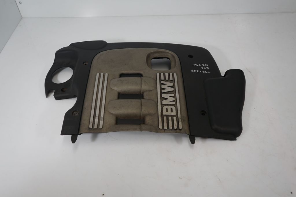 Engine cover (trim) (3)