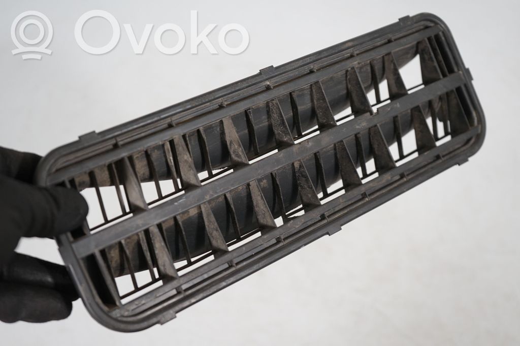 Quarter panel pressure vent (6)