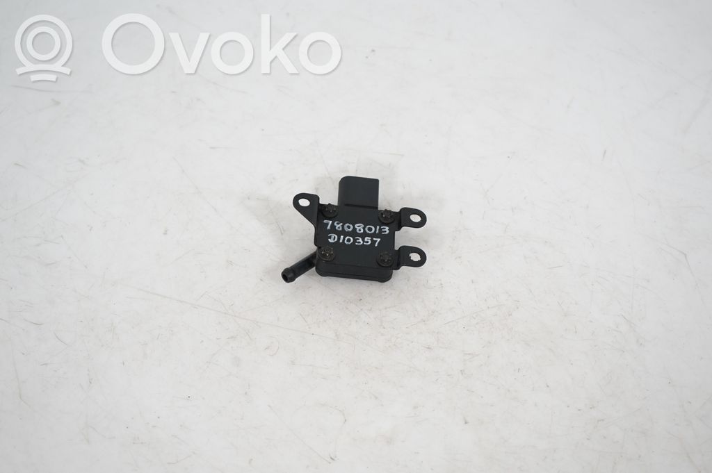 Exhaust gas pressure sensor (5)