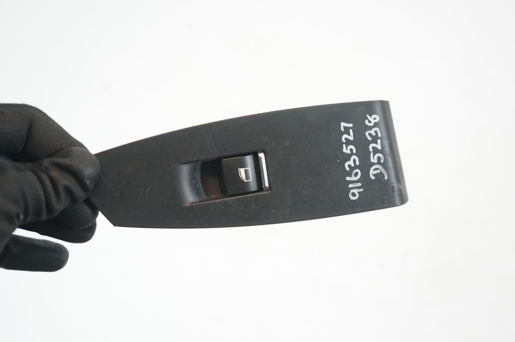 Electric window control switch (6)