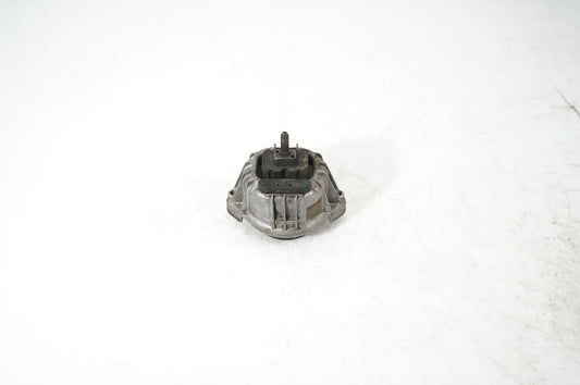 Engine mount bracket