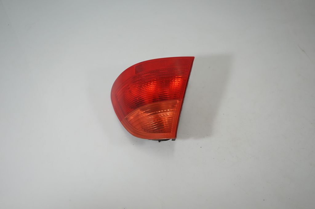 Rear/tail lights (3)