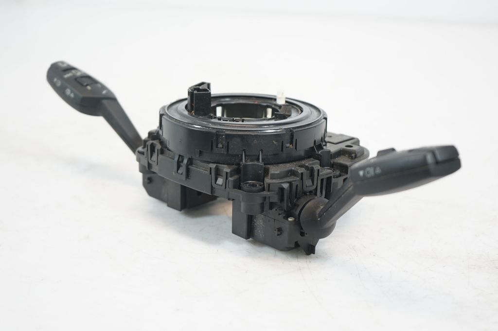 Wiper turn signal indicator stalk/switch (6)