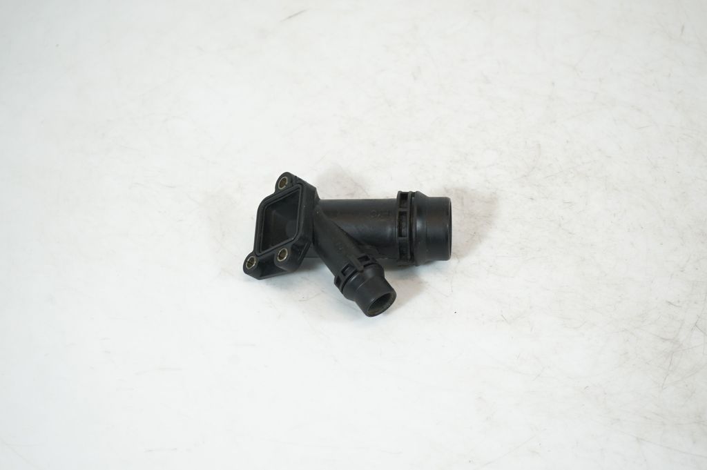Engine coolant pipe/hose (5)