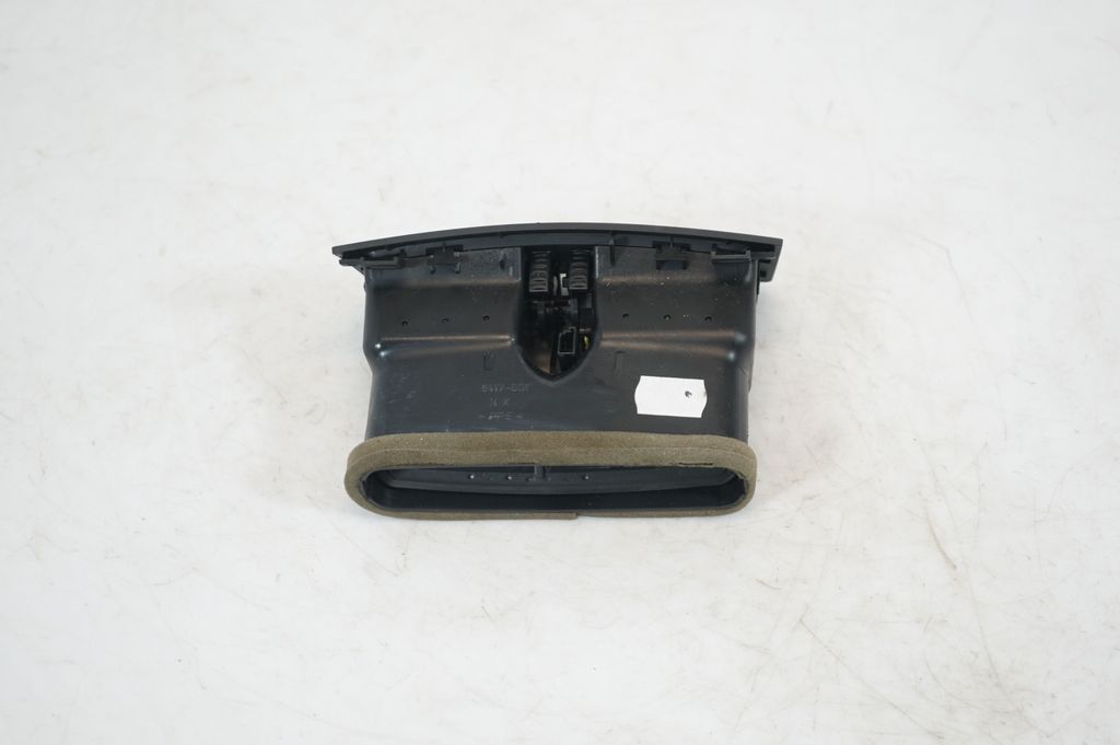 Rear air vent grill (3)