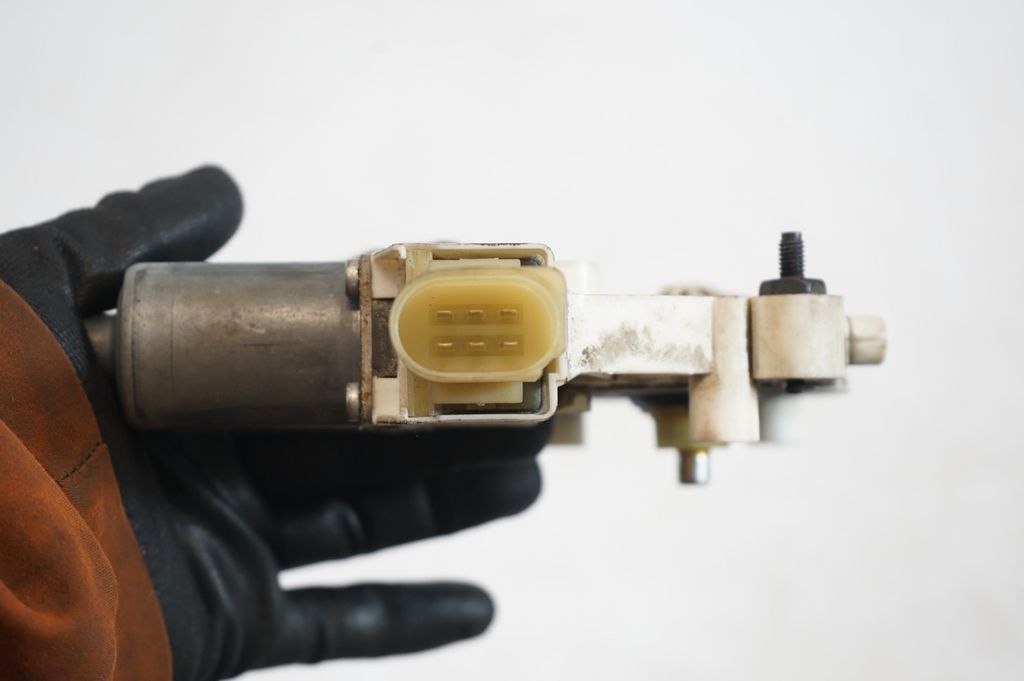 Front door window regulator with motor (6)