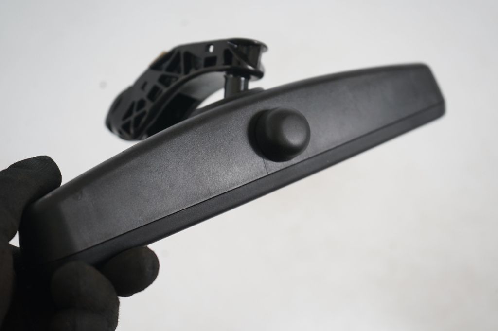 Rear view mirror (interior) (7)