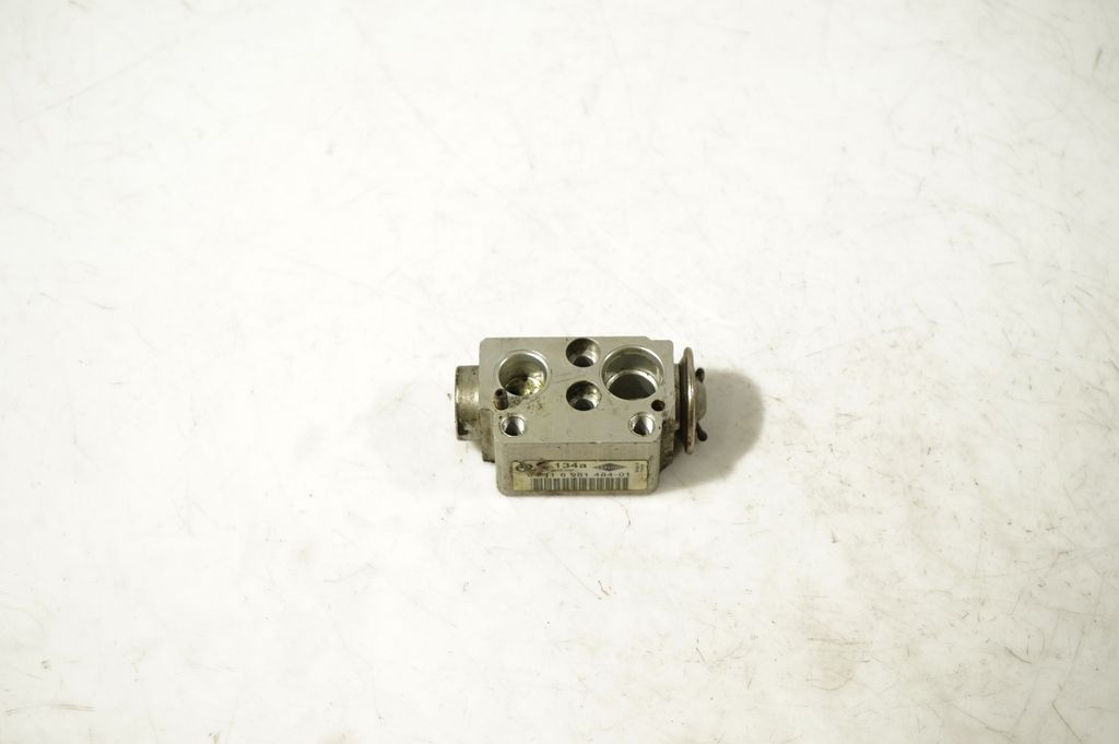 Air conditioning (A/C) expansion valve (5)