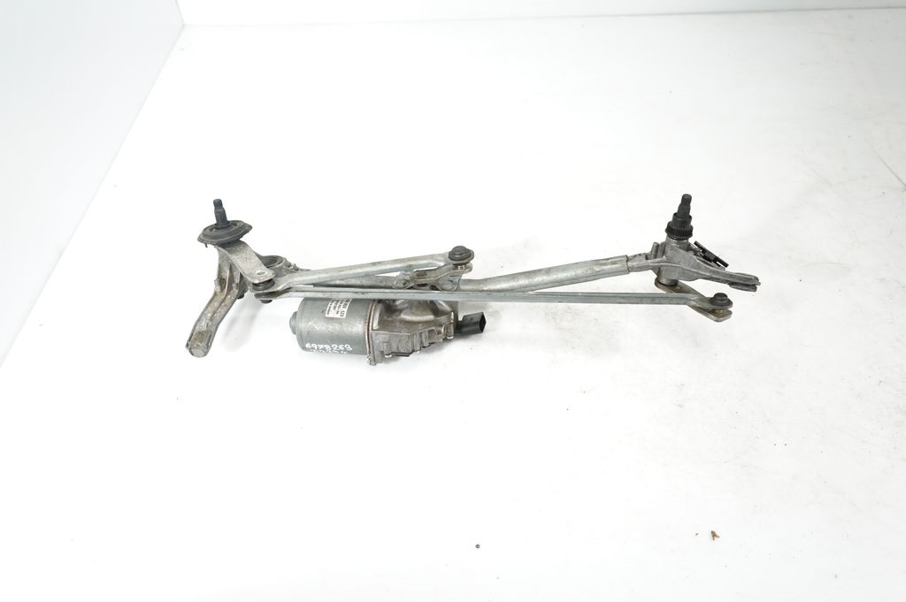 Front wiper linkage and motor (5)