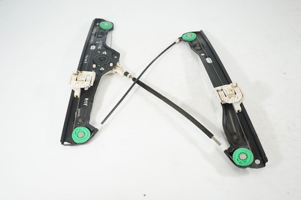 Front door window regulator with motor (4)