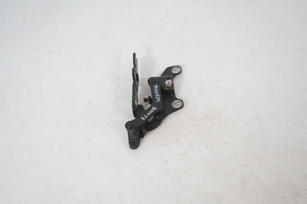 Engine bonnet/hood hinges (2)