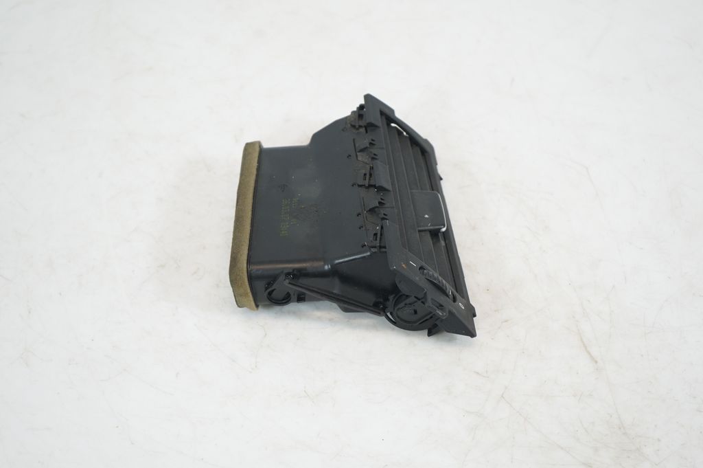 Dashboard side air vent grill/cover trim (4)