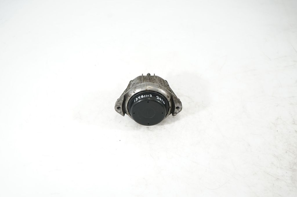 Engine mount bracket (3)