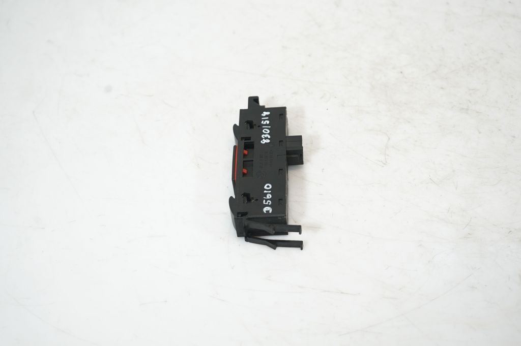 Electric window control switch (2)