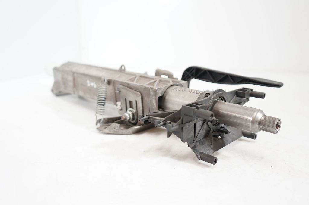 Steering wheel axle (6)